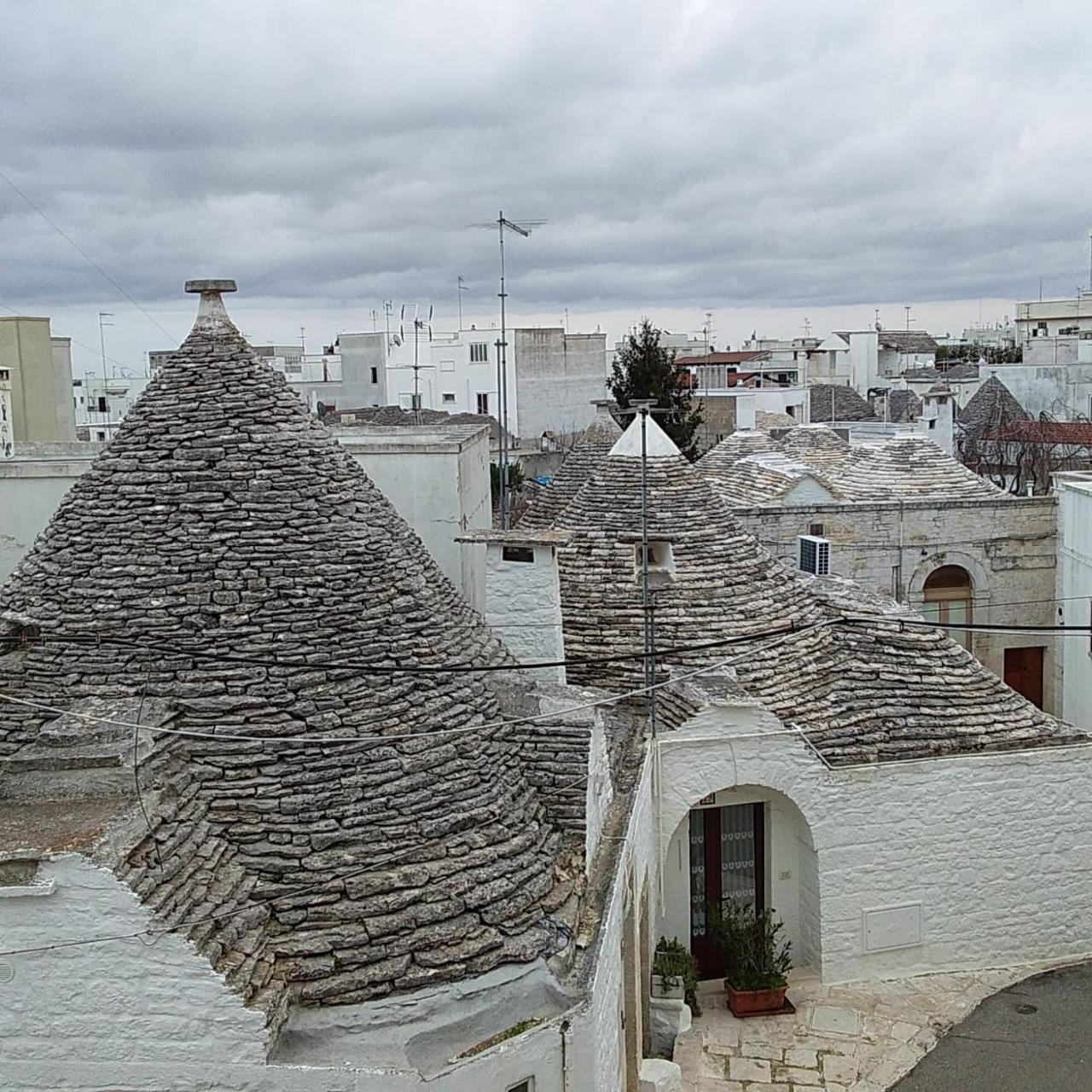 Trulli Antichi Mestieri - Widespread Trulli In The Historic Center Alberobello Extérieur photo