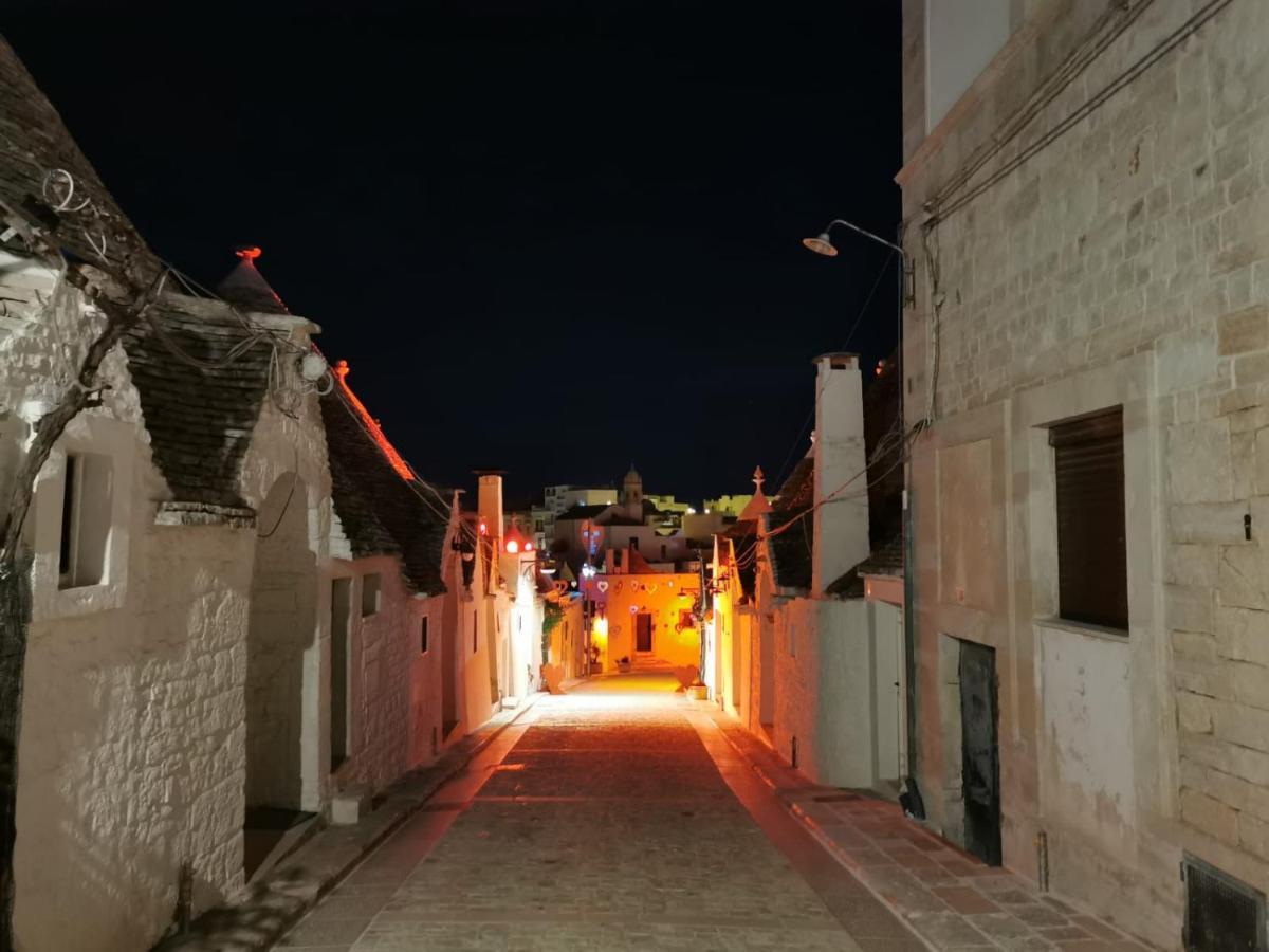 Trulli Antichi Mestieri - Widespread Trulli In The Historic Center Alberobello Extérieur photo